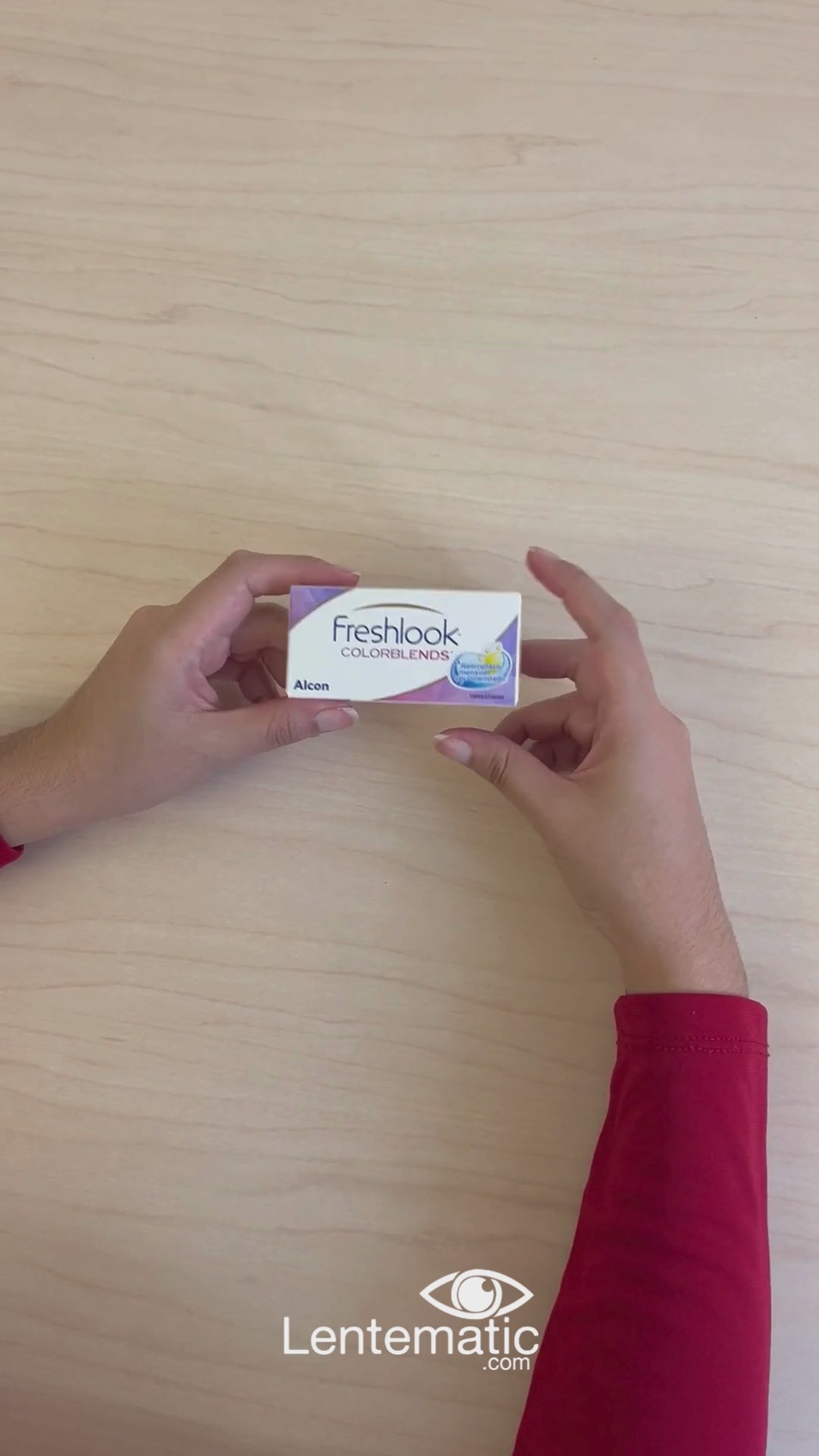 Caja de lentes de contacto FreshLook ColorBlends graduados para mejorar el color de los ojos.